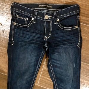 Express Jeans Stella Low Rise 00 Short